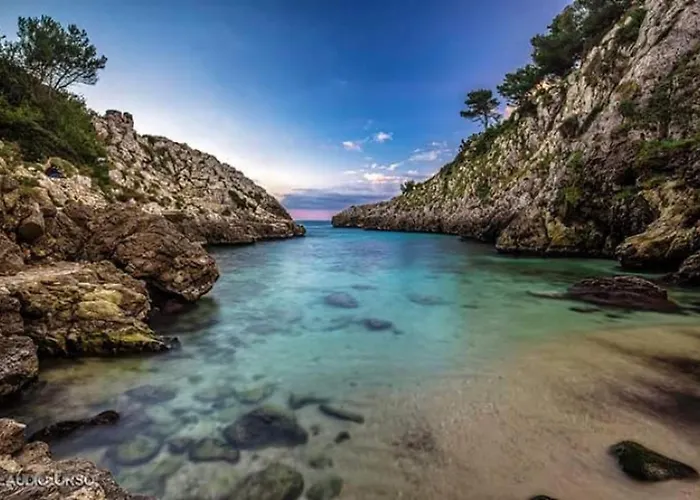 Farm Glamping Tent On Acquaviva Bay